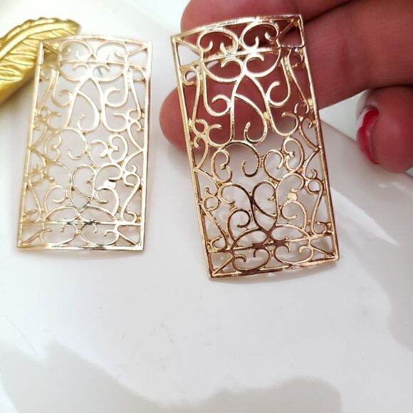 New! Anthro Gold Lattice Earrings - Picture 10 of 12